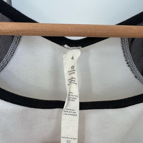 Lululemon tank. No built in bra. - Picture 3 of 3